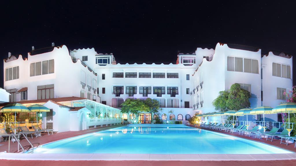 International Resort Мондрагоне Екстериор снимка