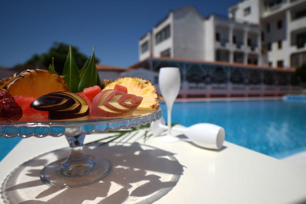 International Resort Мондрагоне Екстериор снимка