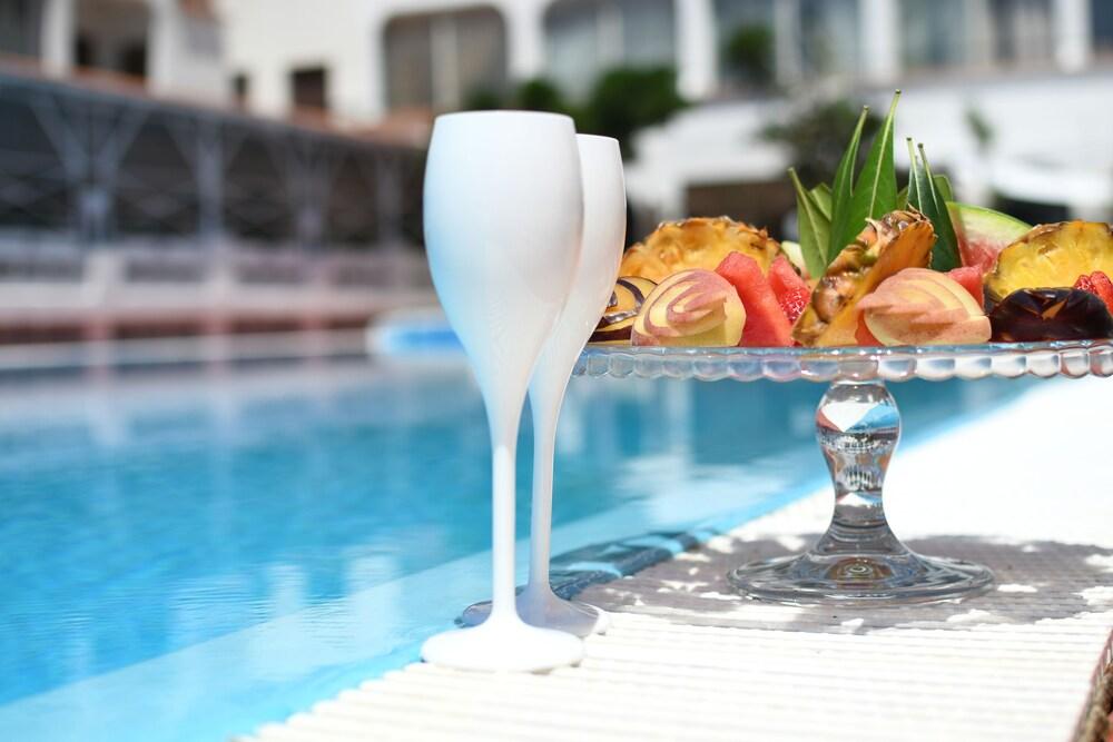 International Resort Мондрагоне Екстериор снимка