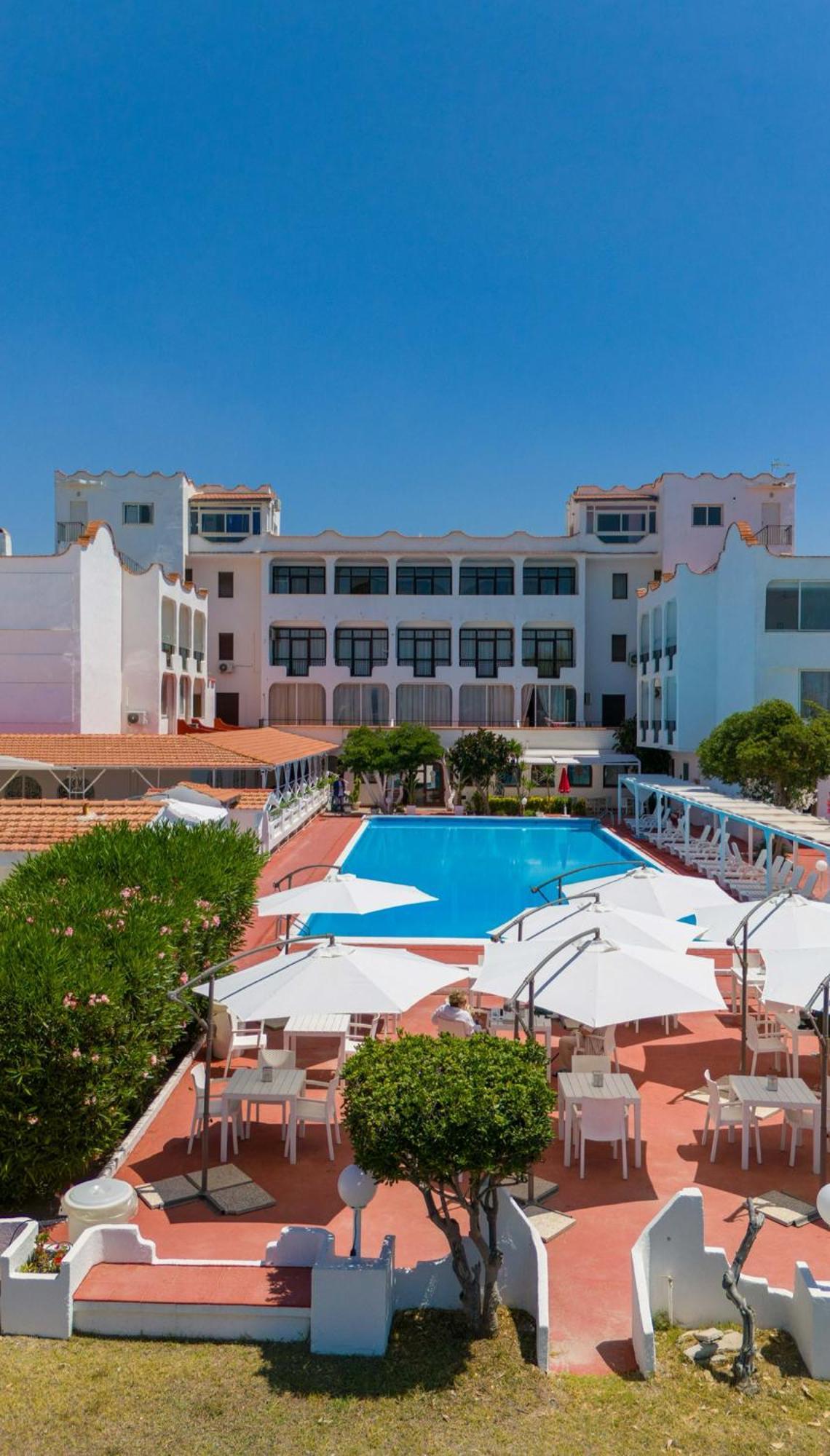 International Resort Мондрагоне Екстериор снимка