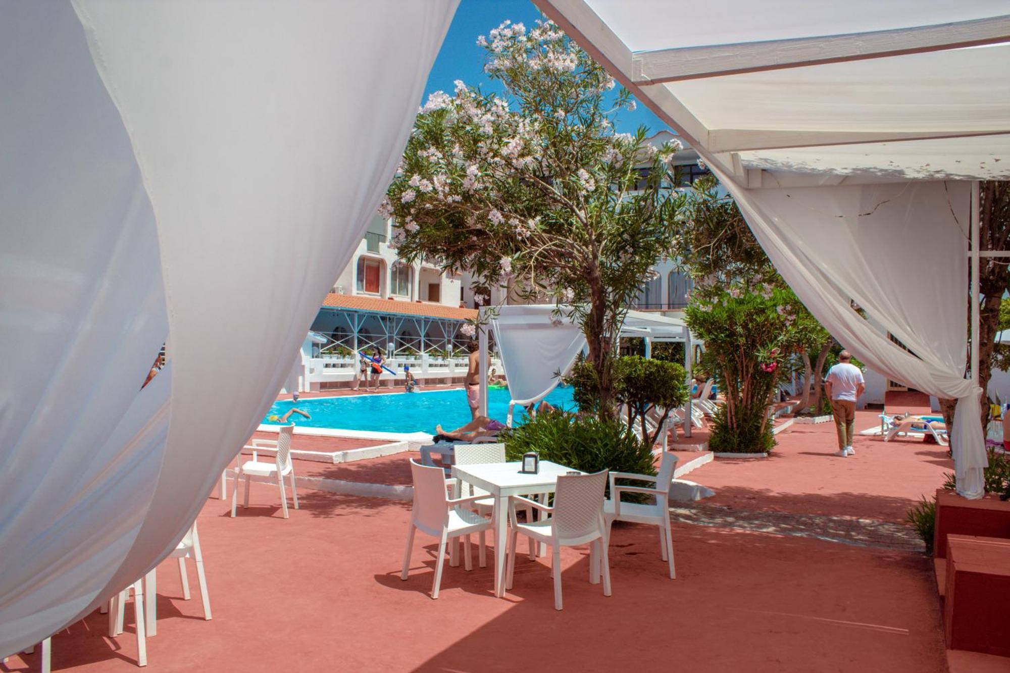 International Resort Мондрагоне Екстериор снимка